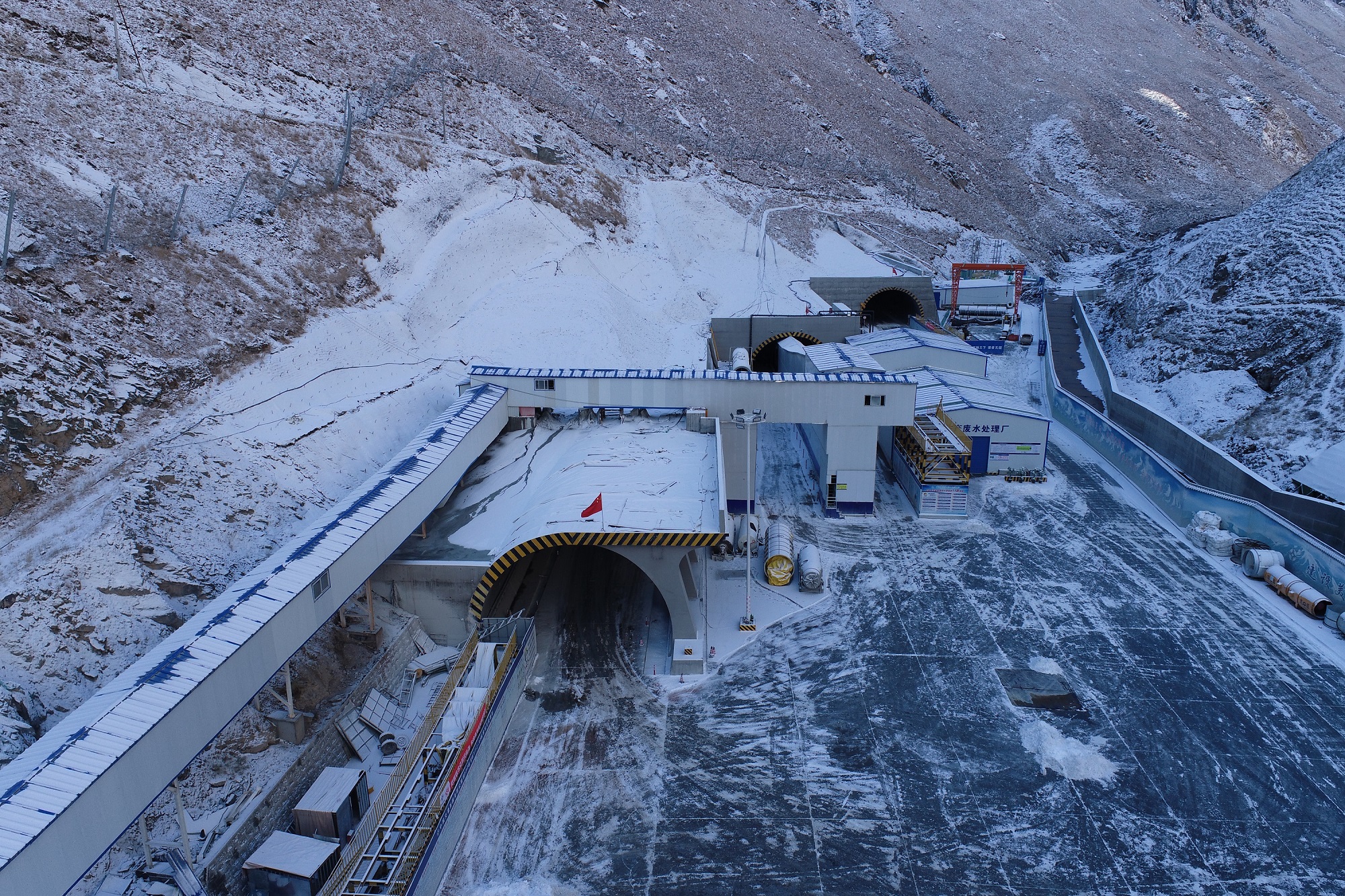 2022年11月 1日乌尉五标工区-柳新鹏 (38) - 副本 2022年11月 1日乌尉五标工区-柳新鹏 (38) - 副本